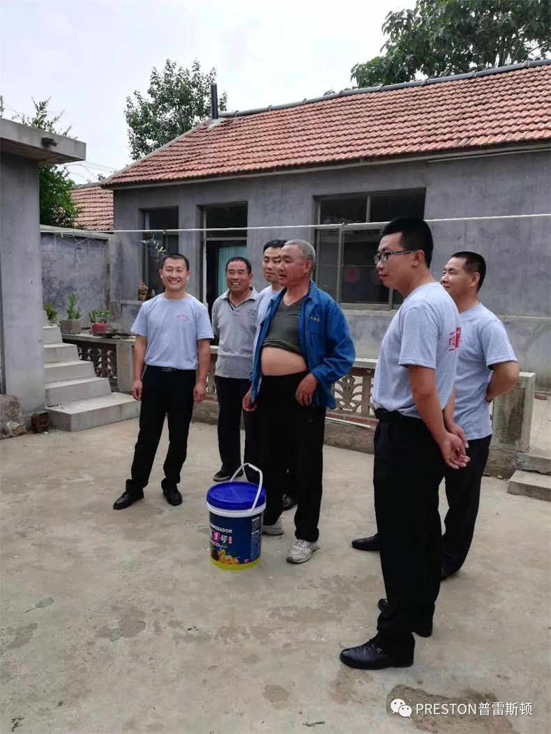 精准扶贫,西皇走进农村!(公益活动)(图9) 精准扶贫,西皇走进农村!(公益活动)(图9)